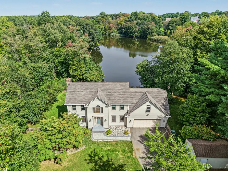 94 Tomlinson Road Photo 1