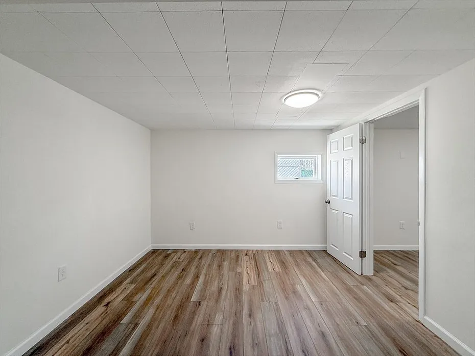 31 Millard Ave Photo 26