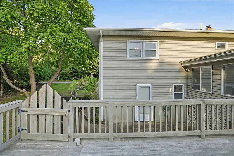 285 Angell Road Photo 10