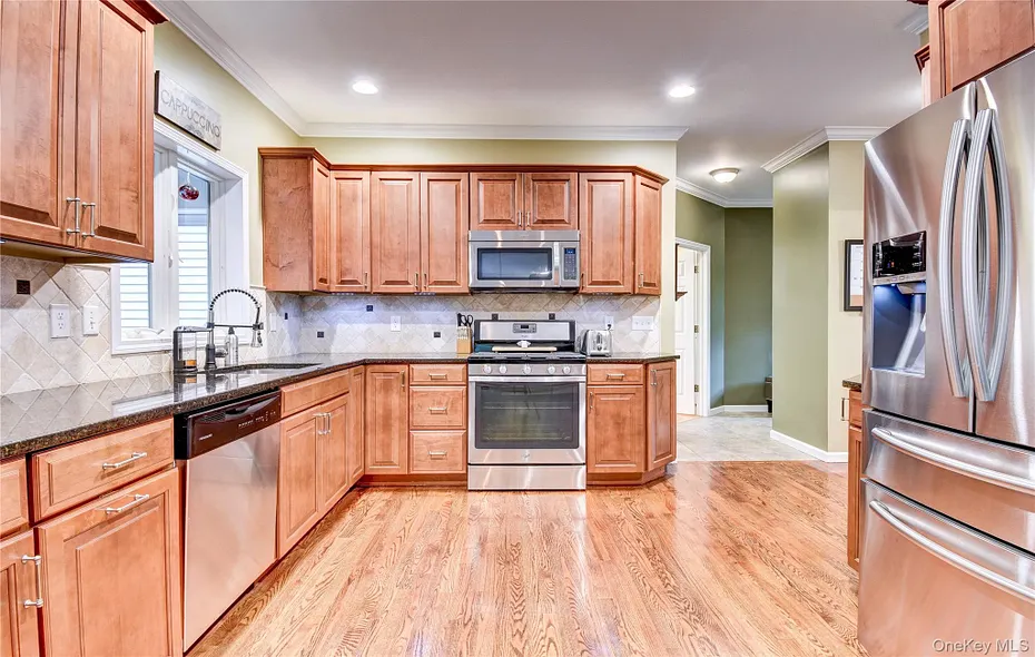 28 Hickory Lane Photo 6