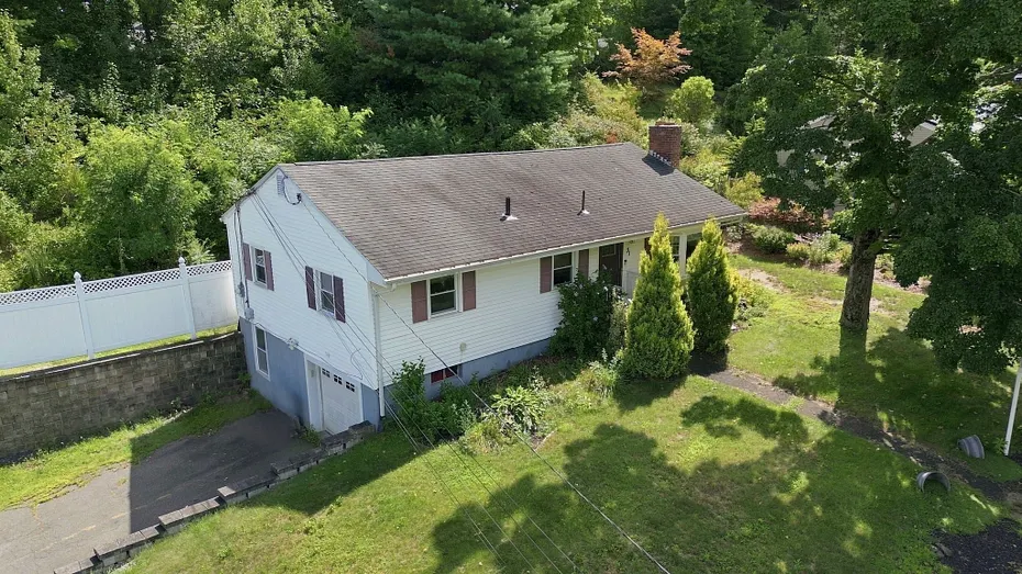 31 Sunset Terrace Photo 1