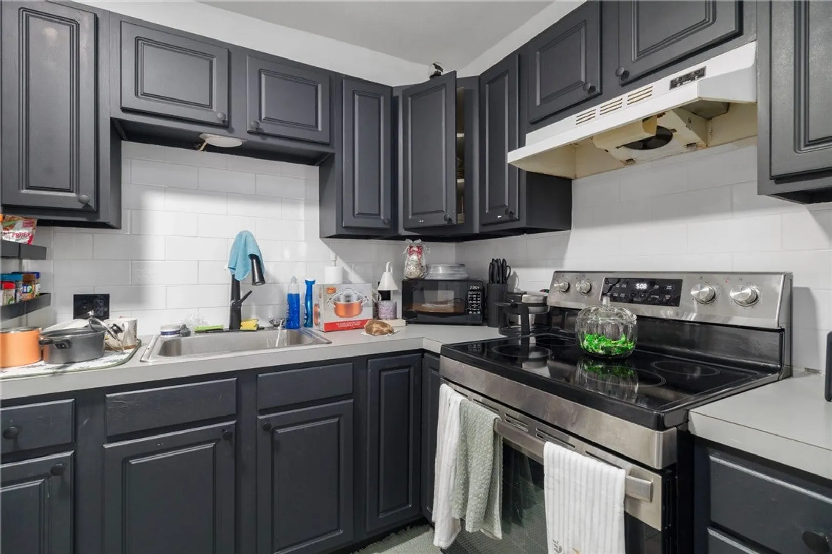 681 Providence Street Photo 13