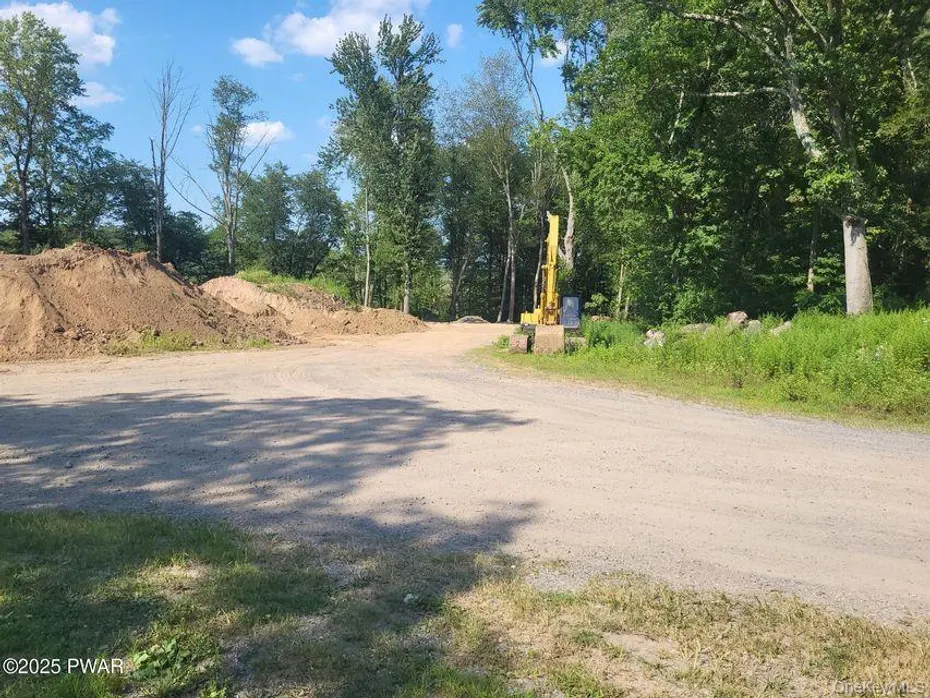 592 Mount Bethel Highway Photo 7