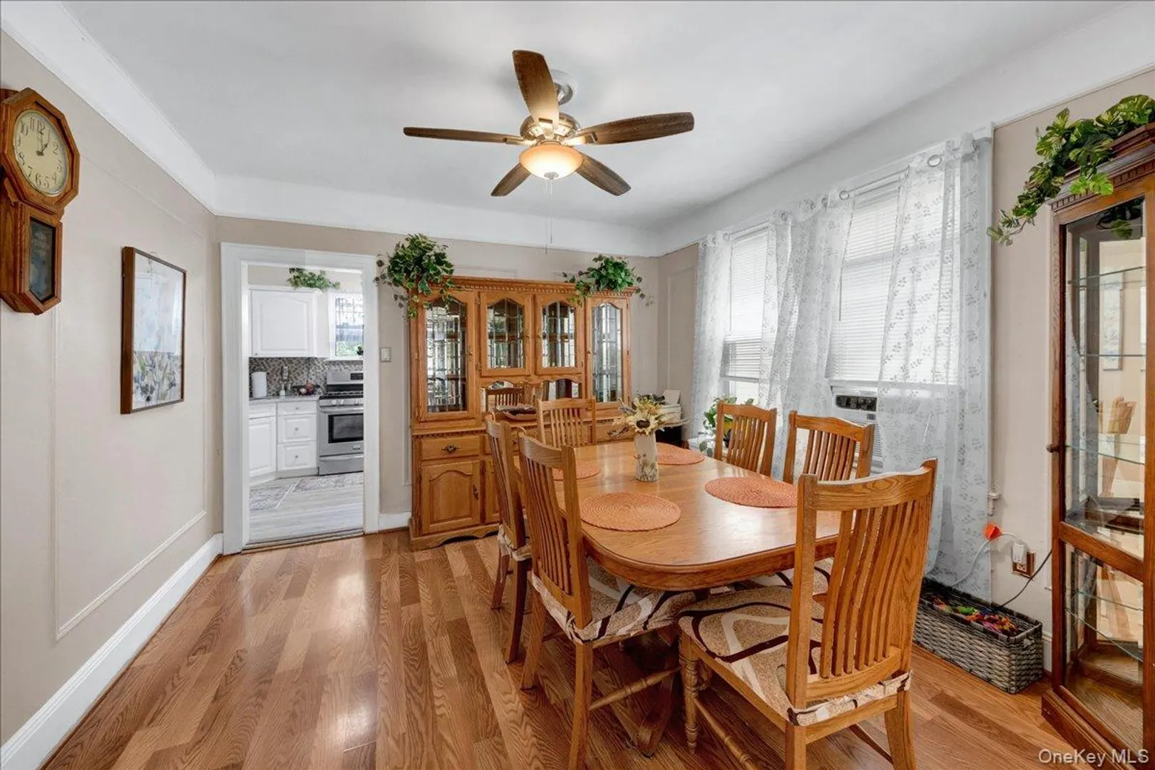 322 Logan Avenue Photo 8