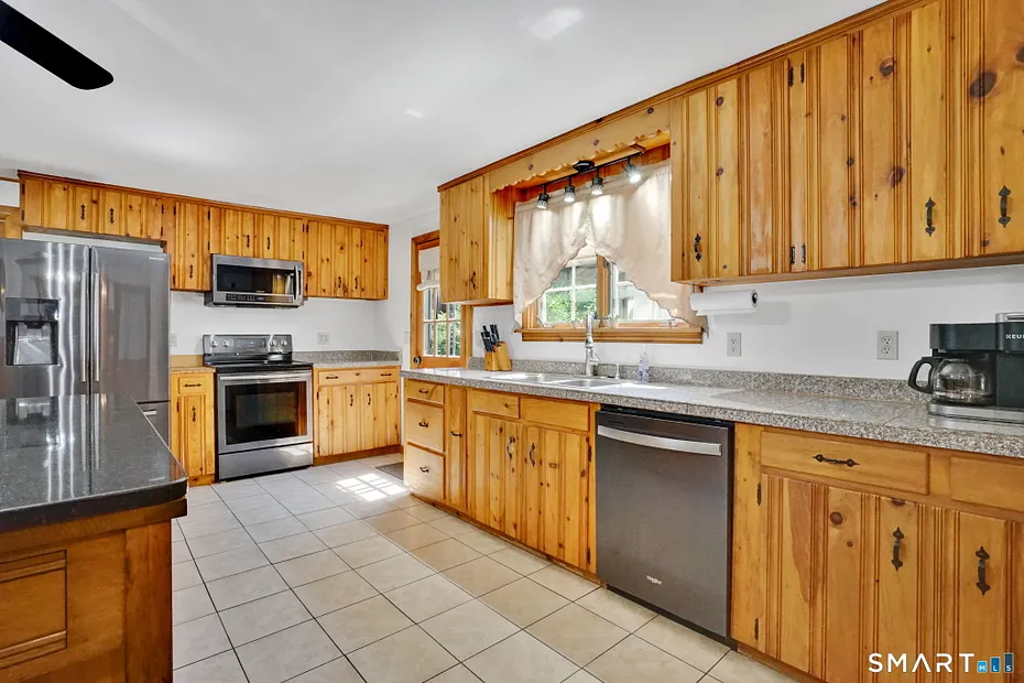 132 Cooper Lane Photo 23