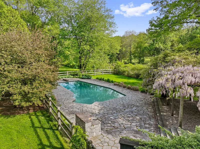 6a Old Orchard Drive Photo 3