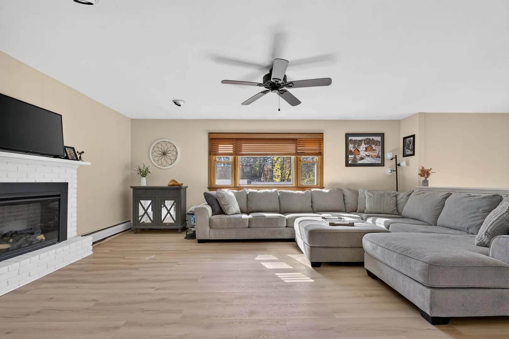 144 Lindley Ter Photo 12