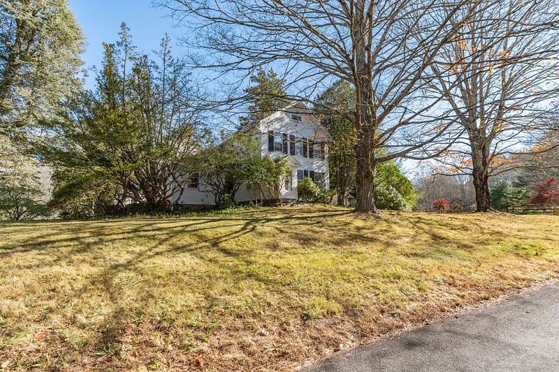 131 Bill Hill Road Photo 1