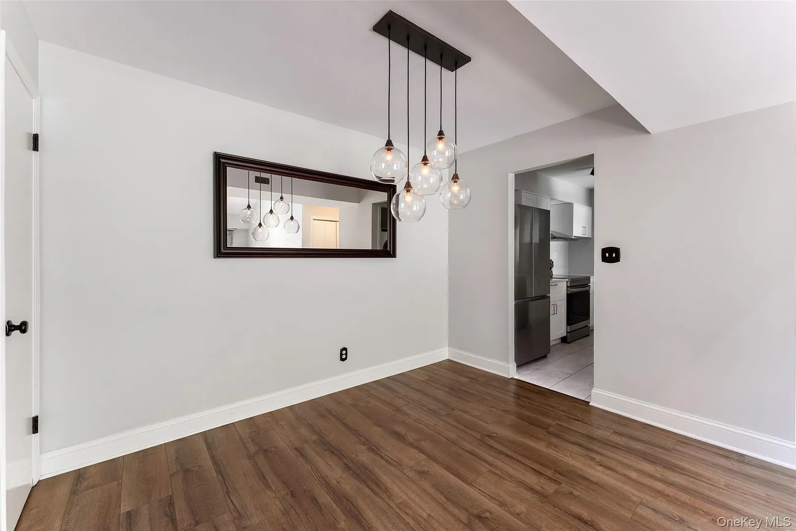 18 Bronxville Glen Drive  #3-12 Photo 8
