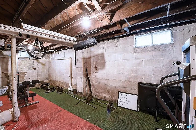 349 Mansfield Avenue Photo 37