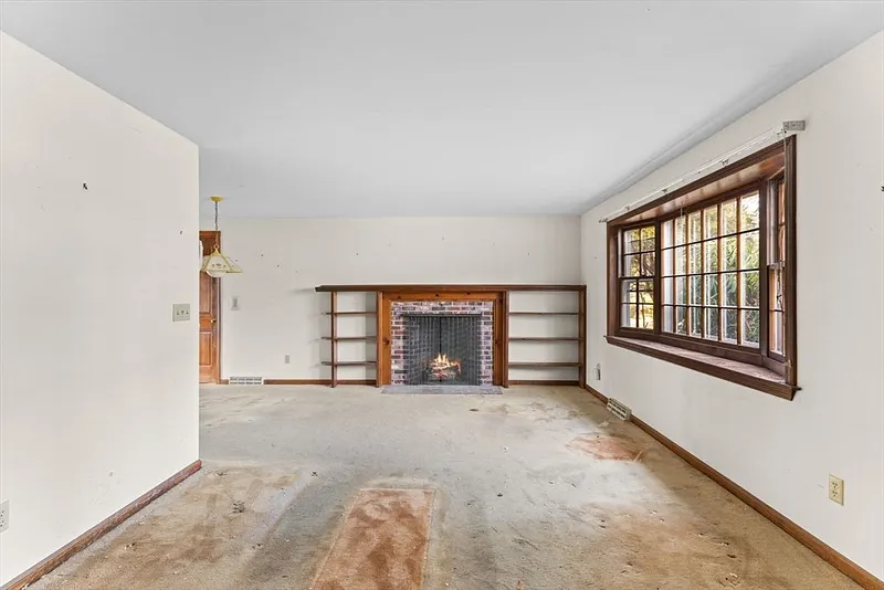 15 Hillside Dr Photo 5