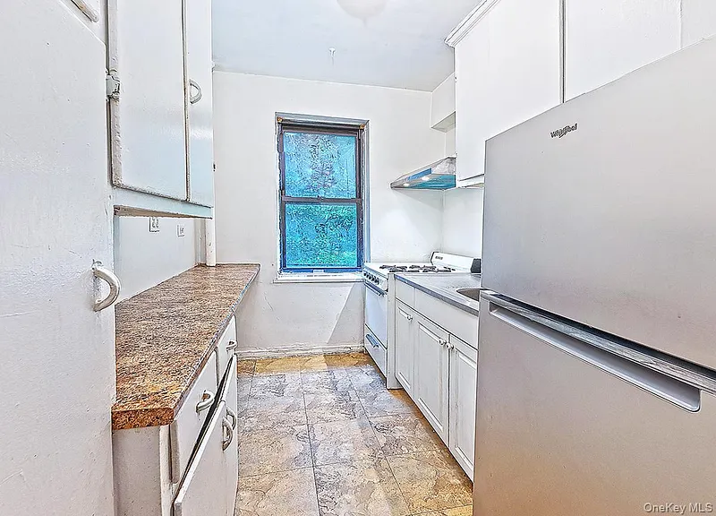 3017 Riverdale Avenue  #2H Photo 1