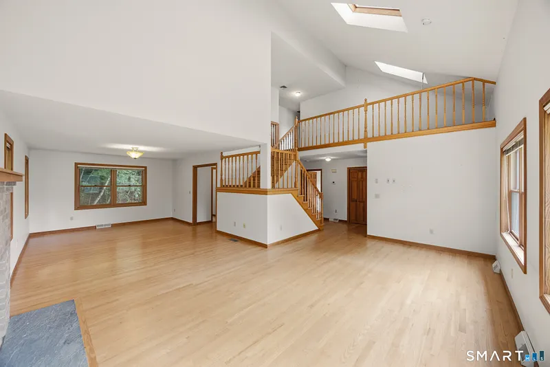 8 Margaret Terrace Photo 2