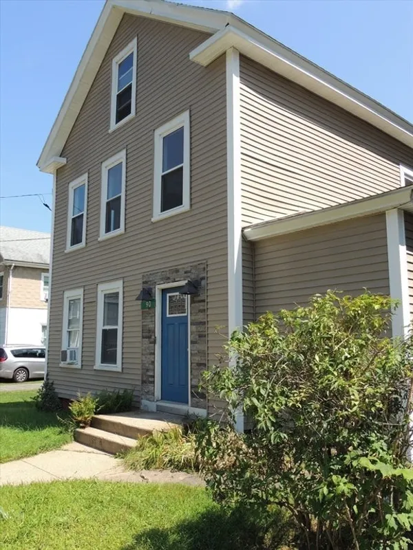 90 Quaboag St Photo 1