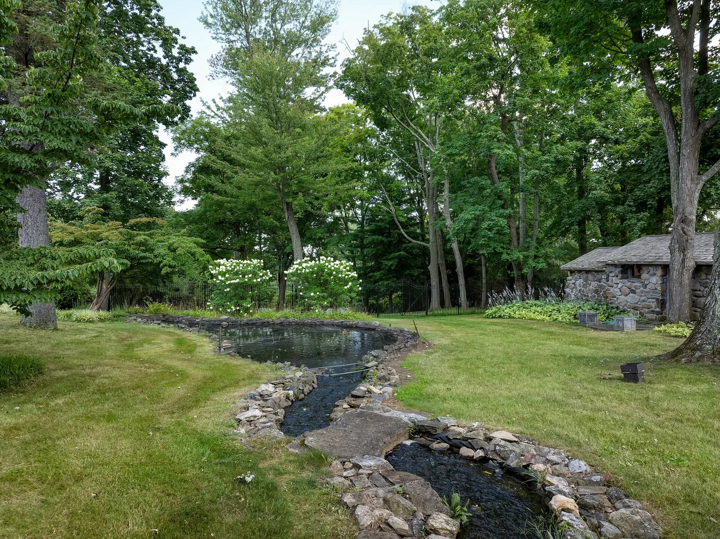 2525 Purchase Street Photo 70