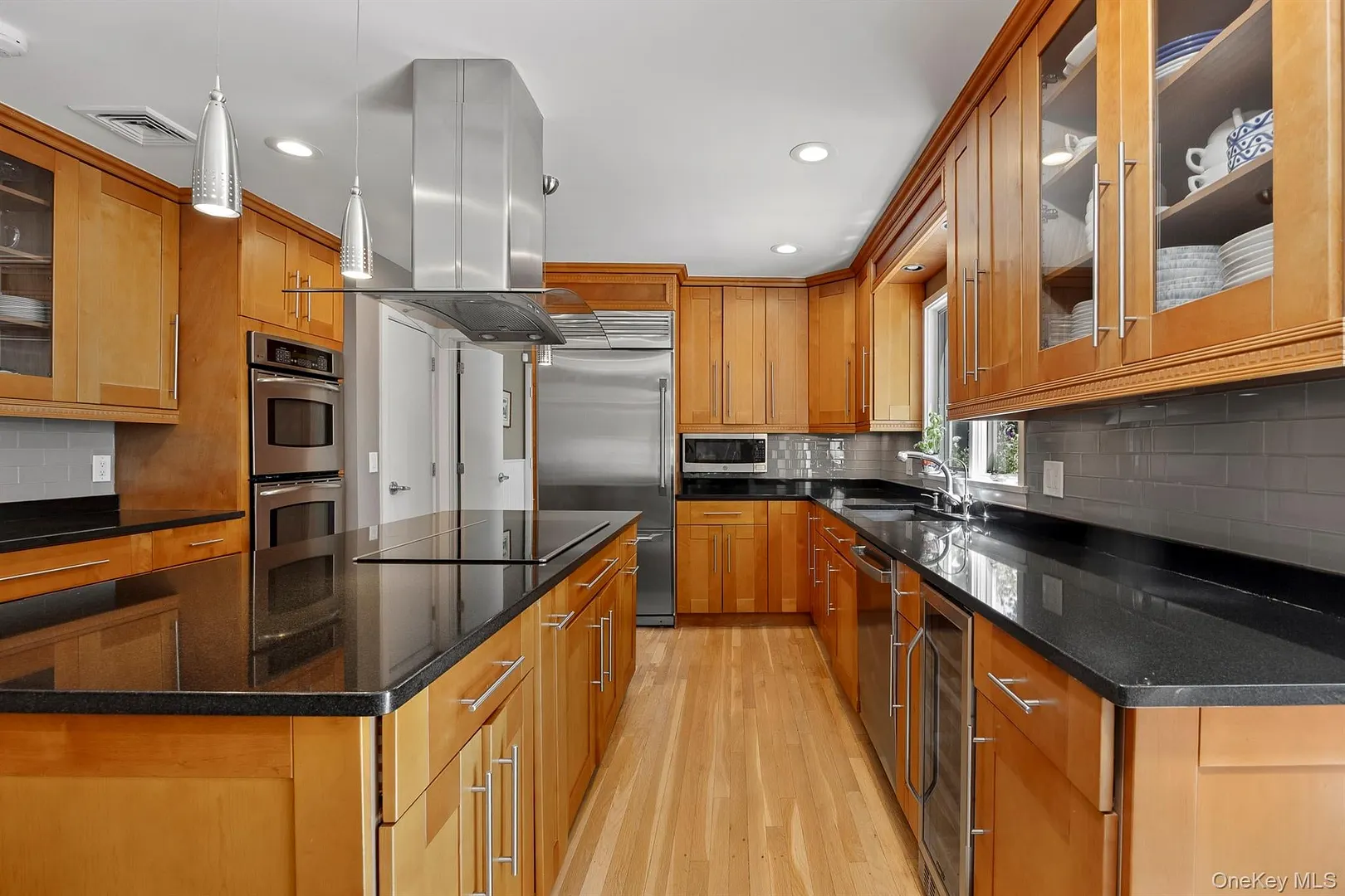 12 Hilltop Road Photo 16