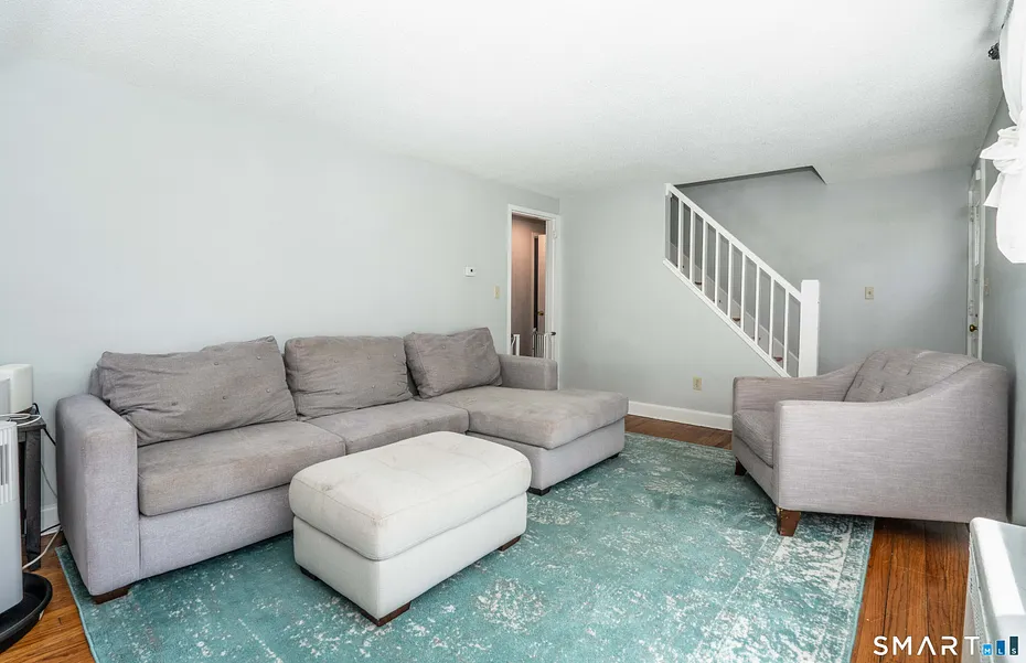 71 Tremper Drive Photo 8