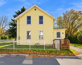 34 School St