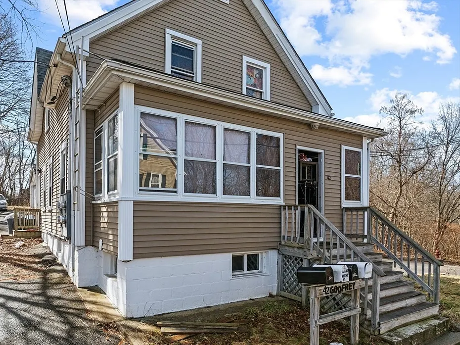 42 Godfrey St Photo 2