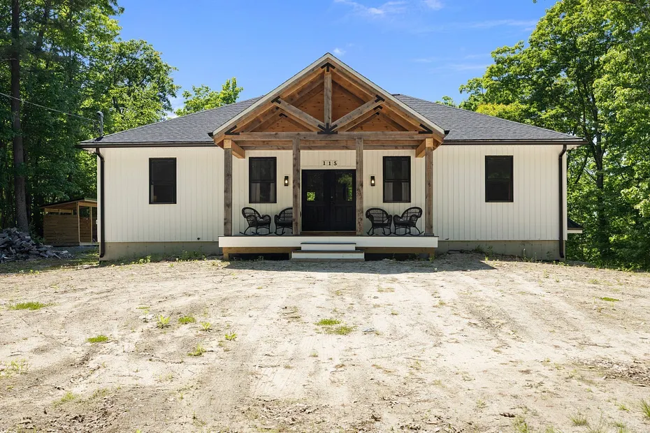 115 Webster Road Photo 5