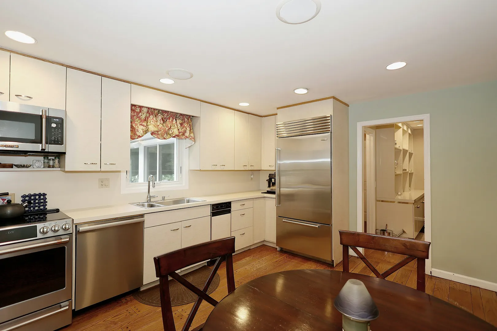 47 Fox Run Road Photo 13