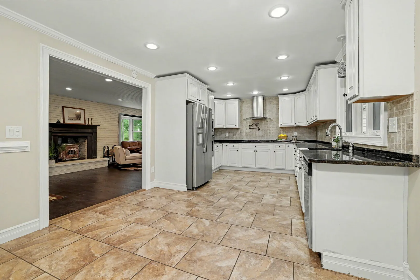 1226 Litchfield Road Photo 5