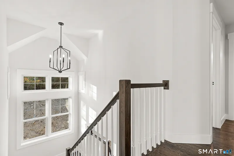 16 Bel Aire Lane Photo 8