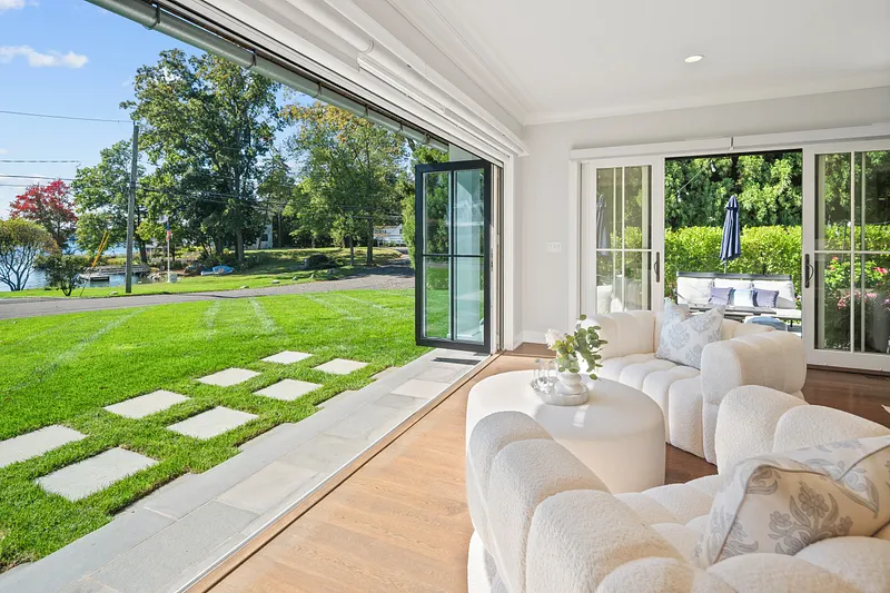 12 Seagate Road Photo 8