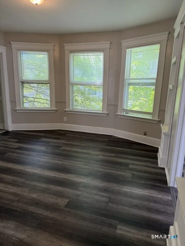 119 Hobart Street  #2nd floor Photo 5
