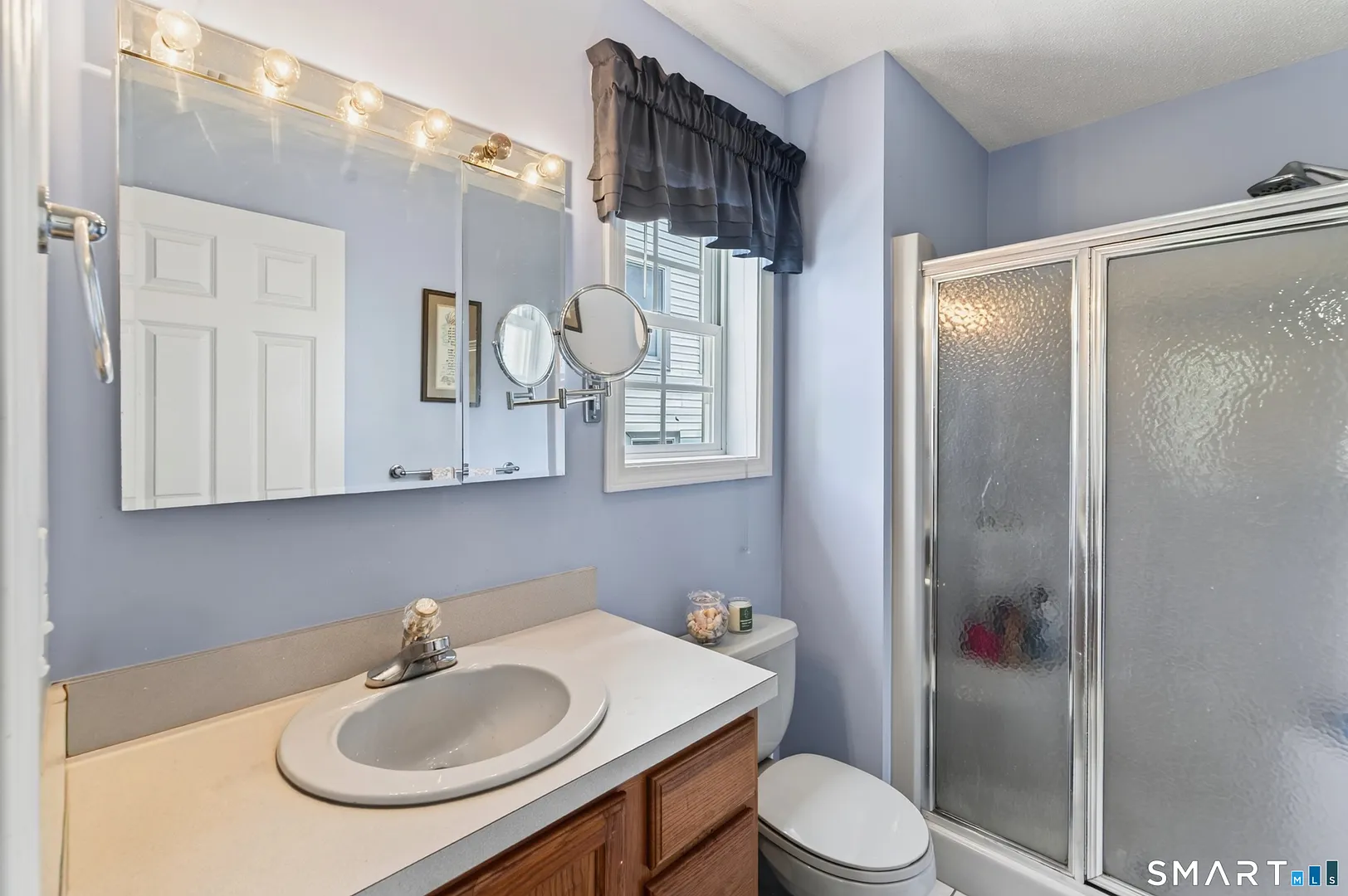 37 Adam Drive Photo 14