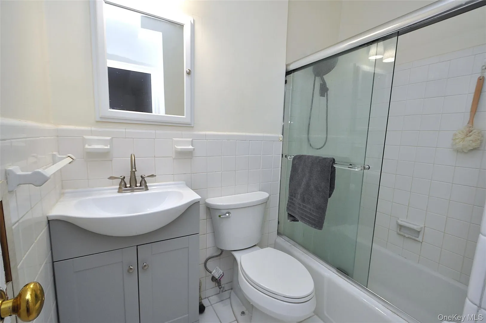 230 Garth Road  #3B1 Photo 7