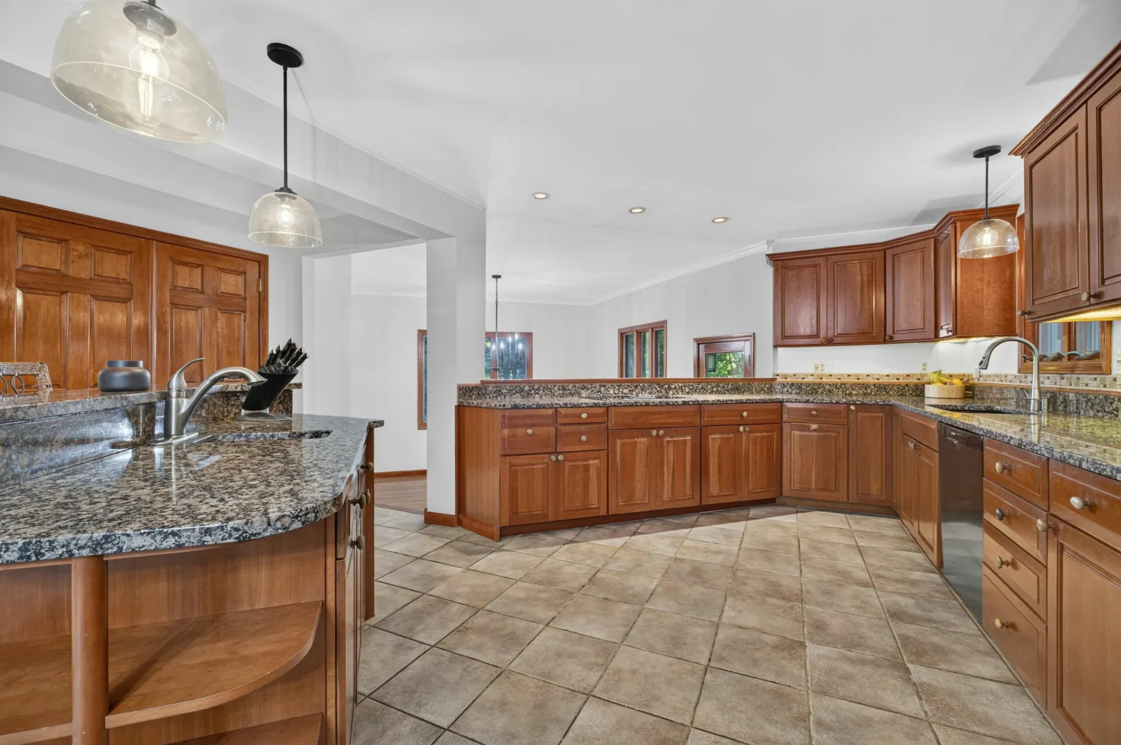 5 Connally Drive Photo 5