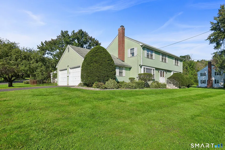 64 Burnwood Drive Photo 2