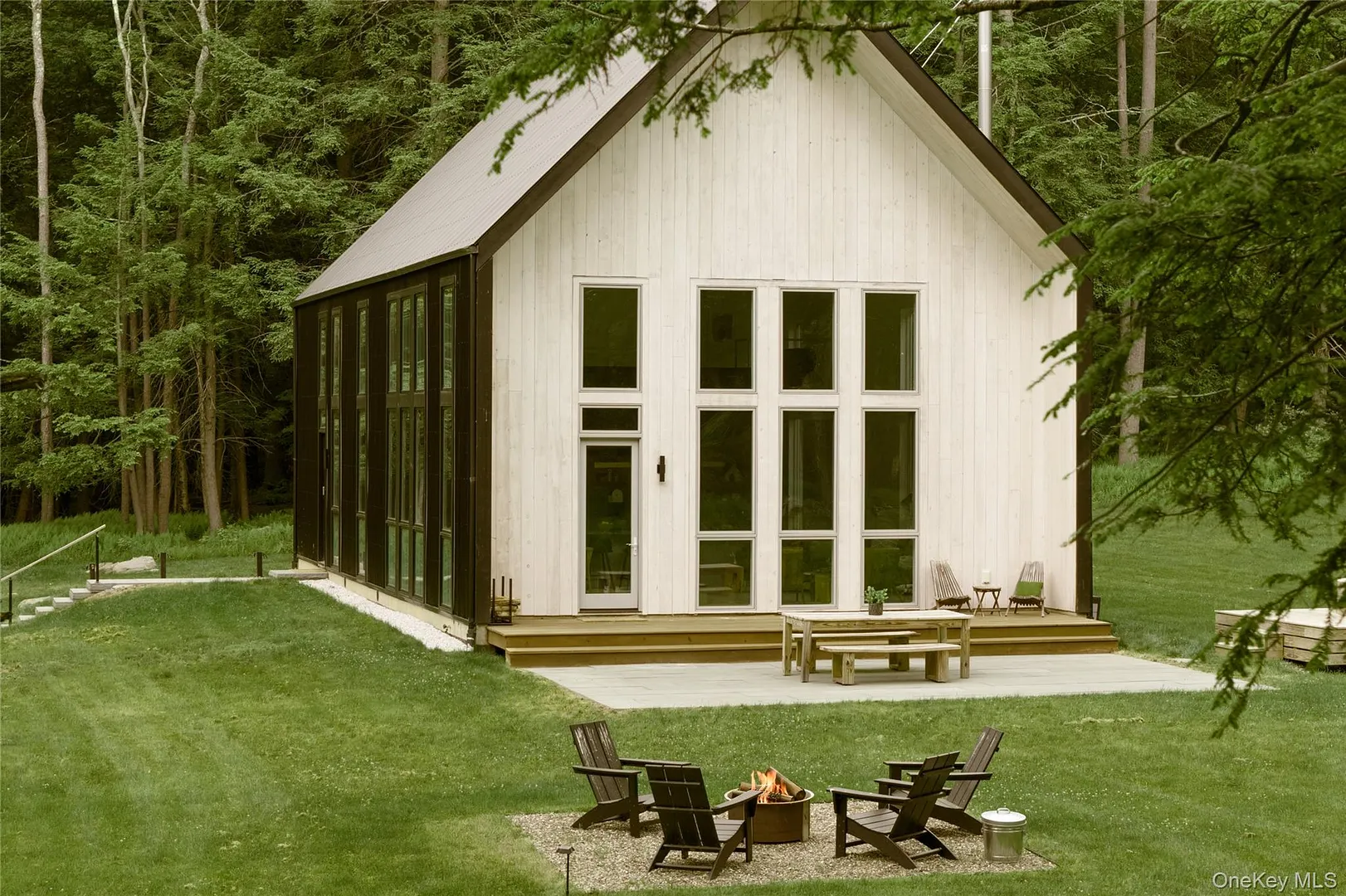 596 Perry Road Photo 1