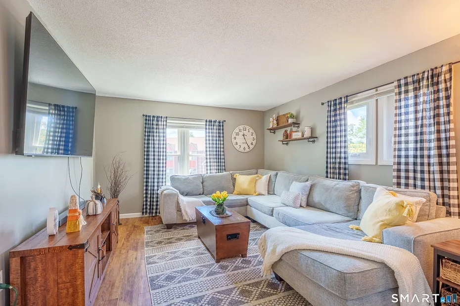 213 West Town Street  #E23 Photo 8
