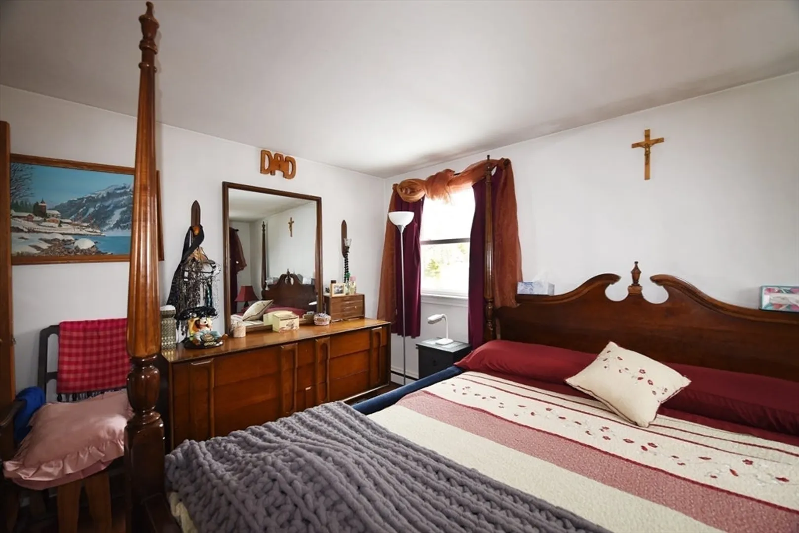 366 Webster St Photo 16