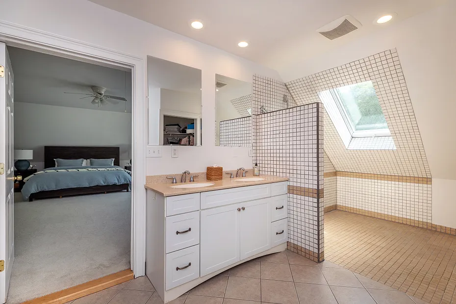 28 Drewbarrie Lane Photo 23
