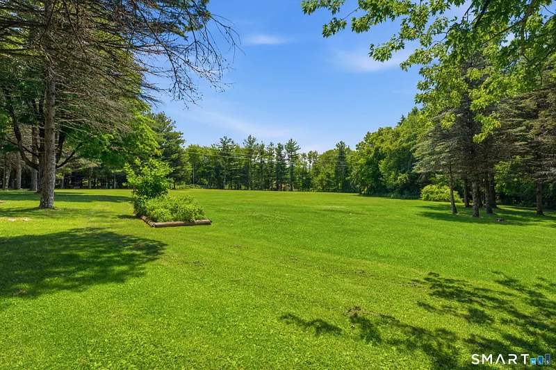 385 Cotton Hill Road Photo 34