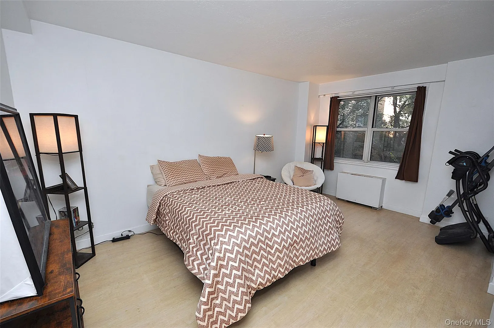 230 Garth Road  #3B1 Photo 3