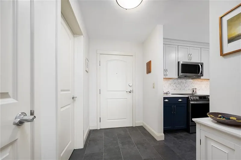 333 Atwells Avenue  #206 Photo 4