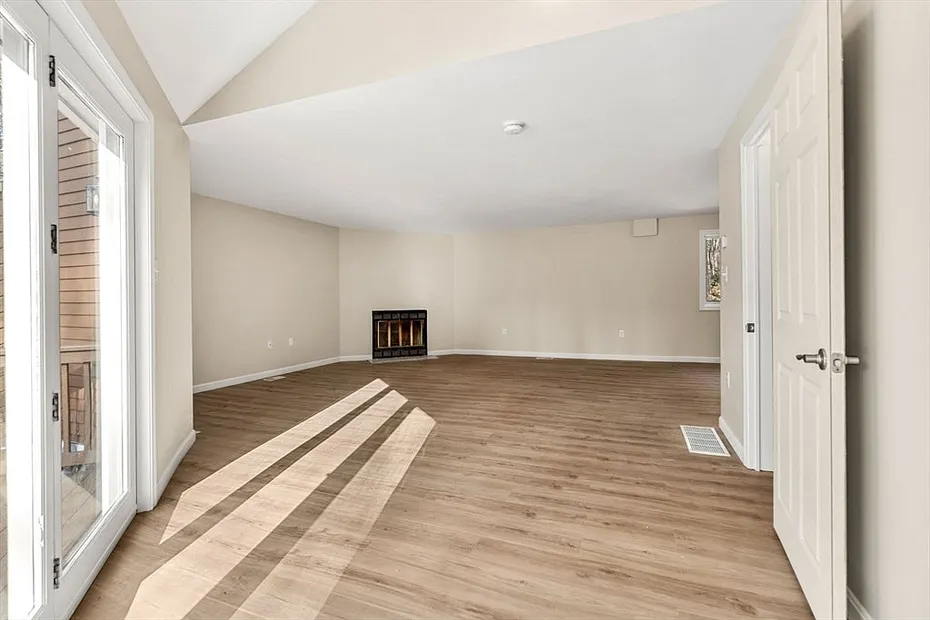153 Coffin Rd  #10 Photo 28