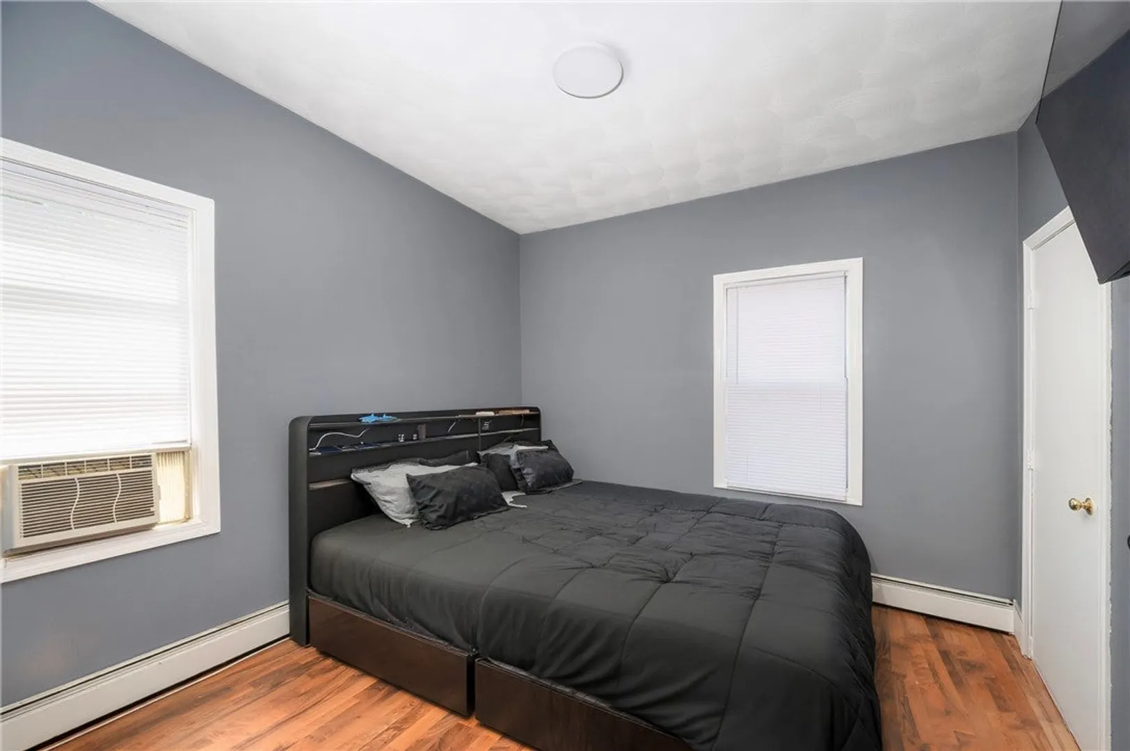 346 Douglas Avenue Photo 19