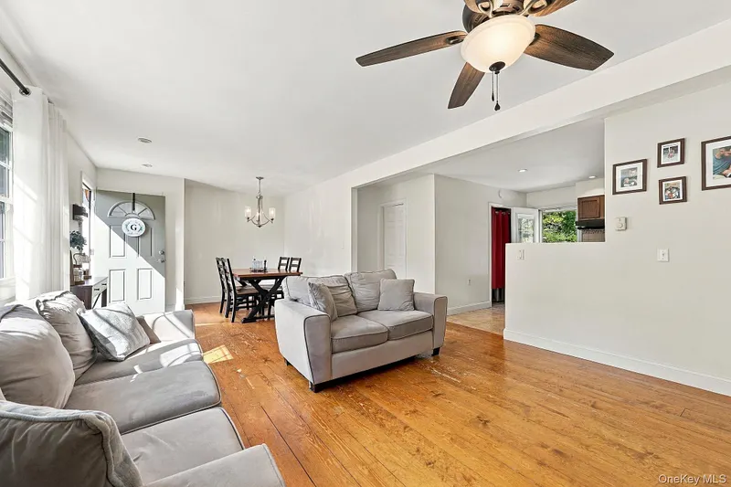 15 Countryman Lane Photo 8