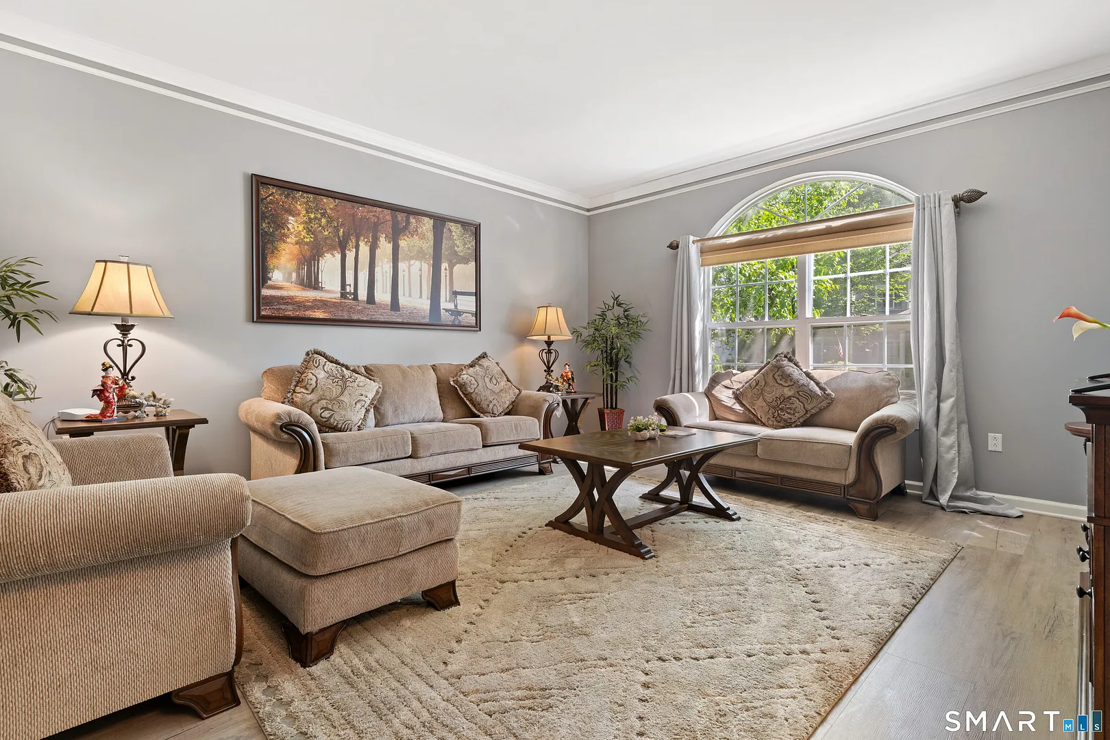40 Lexington Way North Photo 3