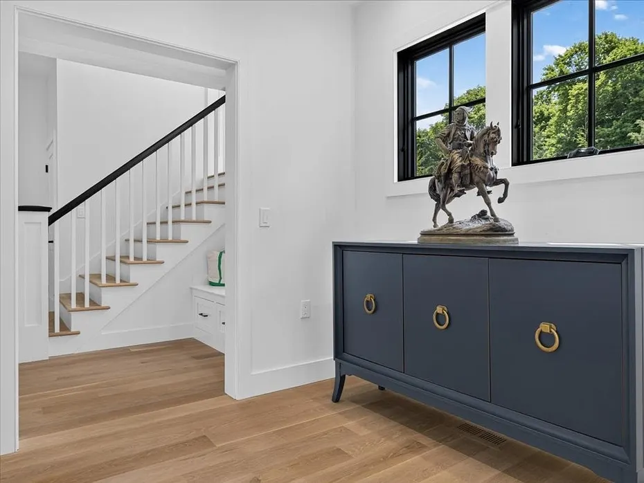 34 Lanphere Road Photo 26