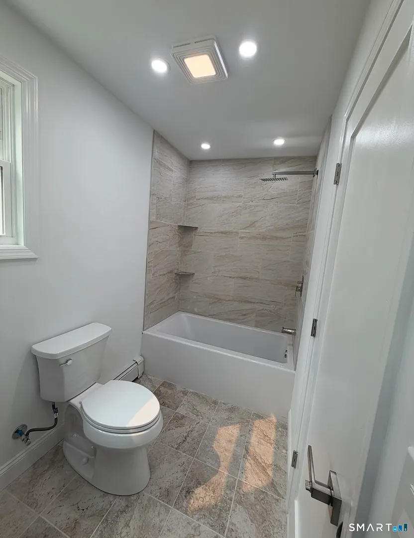 106 Glenwood Road Photo 11