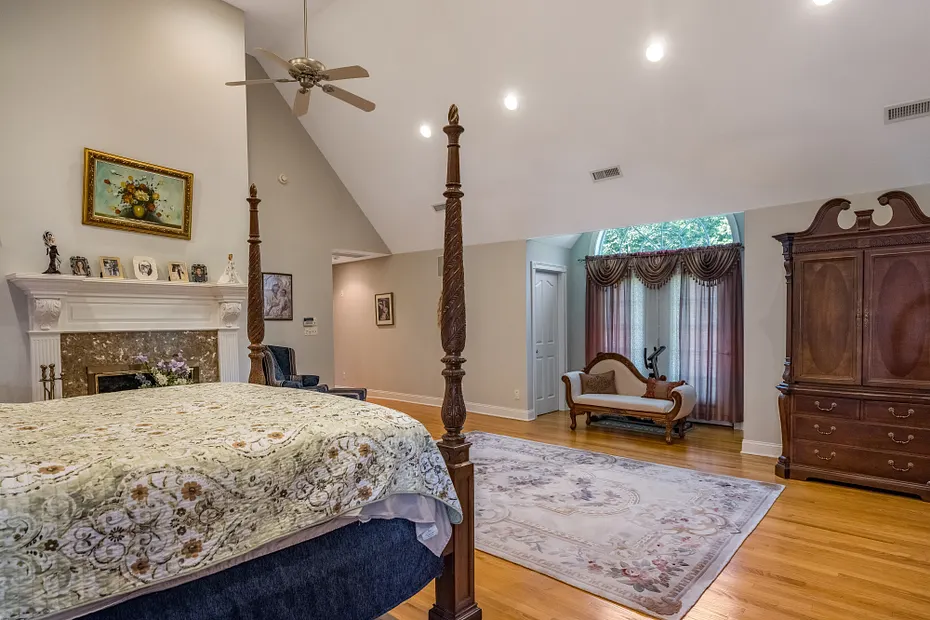 420 Summer Hill Road Photo 24
