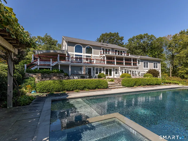 8 Sunrise Lane Photo 1