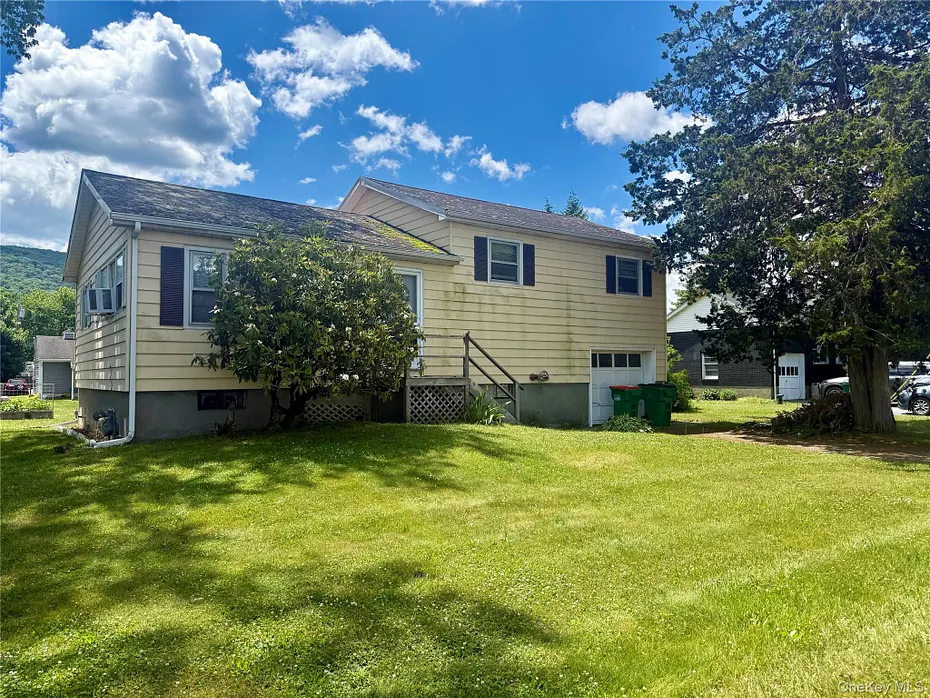 858 Route 52 Photo 1