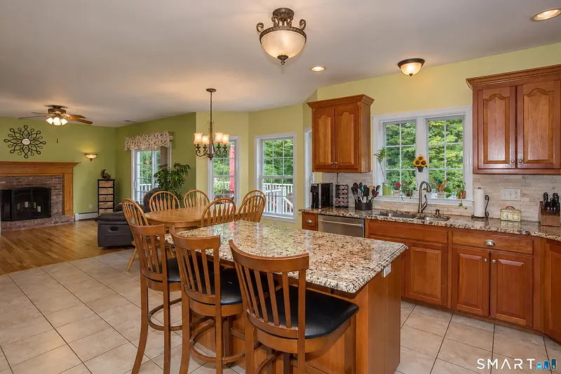 146 Long Hill Road Photo 9